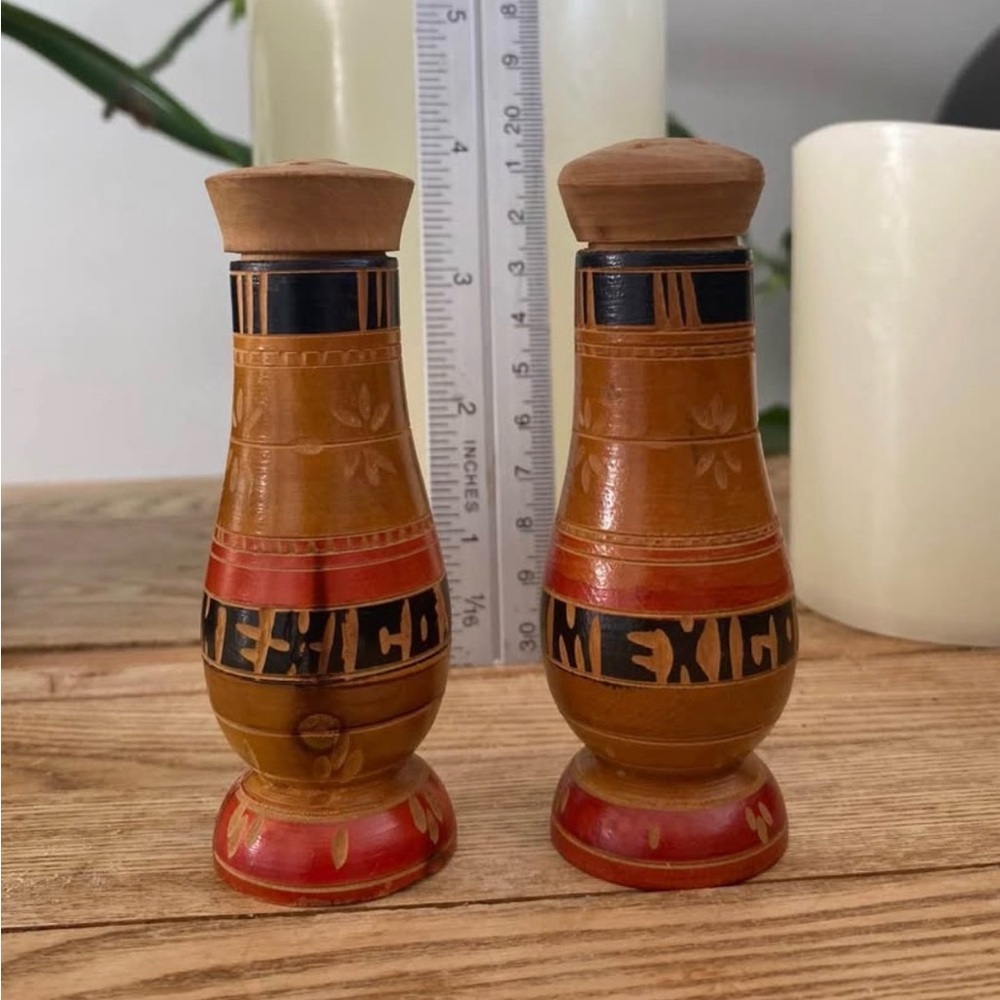 Handcrafted Vintage Wooden Salt and Pepper Shakers from Mexico - Brown and Red